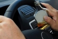 Белезници за мъж шофирал пиян в Банско