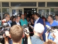 Кметът Атанас Камбитов и председателят на ОбС-Благоевград Радослав Тасков подкрепиха протеста на работещите в СБАЛО  Свети Мина  в Благоевград