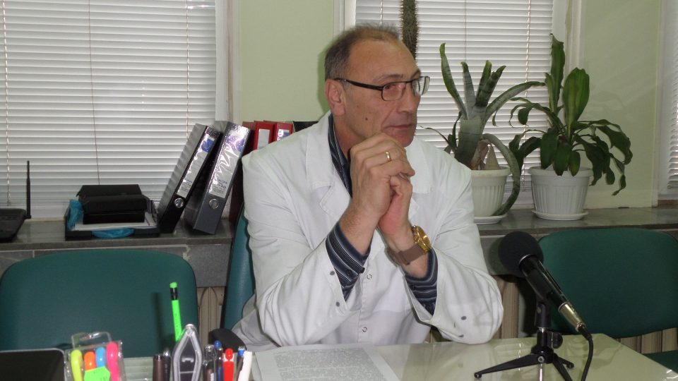 Ексуправителят на онкоболницата в Благоевград д-р Георги Георгиев напуска, започва работа в клиниката на д-р Мазнейков София