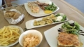 Българско семейство показа какво са вечеряли за 130 лв. в Гърция