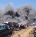 Огнен ад в санданското село Ново Делчево! Умишлен палеж на 15 автомобила вдигна на крак МВР