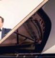 Виртуозът на пианото, благоевградчанина Симеон Гошев покорява световните сцени