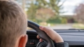 ПОРЕДЕН СЛУЧАЙ: Спипаха дете да шофира колата на баща си