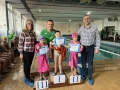 Награди за най-малките победители по плуване в дисциплината кроул, организиран от ПК  Перун” Разлог