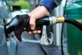 Цените на петрола паднаха, ще поевтинеят ли горивата