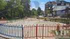 Община Благоевград заключи две от детските площадки в парк  Арена