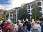 Стотици вярващи се стекоха в Рилския манастир