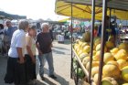 Все повече жители в Пиринско се снабдяват с евтини стоки от Северна Македония
