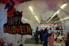 Навръх Хелоуин: Хлапаците купуват гирлянди от духове и фалшива кръв за по 5 лева