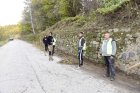 Обединени жителите на село Долно Осеново почистиха пътя за селото си
