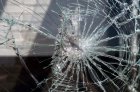 Вандали потрошиха стъклата на кола в Благоевград