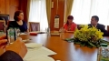 Депутатите от ГЕРБ Д. Савеклиева и К. Котев, предизборно с чужда пита помен правят в Кресна