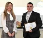 Милен Златев от ПГИ Благоевград ученик на годината в Годишните награди за образование по икономика в средните училища за 2023