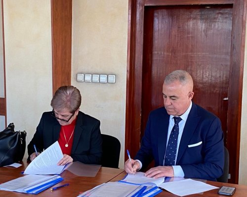 Кметът Апостол Апостолов подписа споразумения за 15 000 000 лева за финансиране на приоритетни проекти за Община Симитли