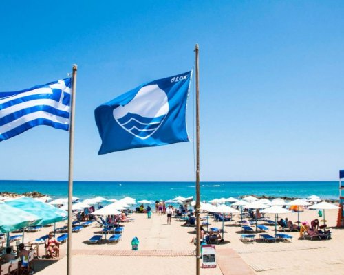 Забраняват чадъри и шезлонги на плажове в Гърция