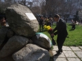 Благоевградчани поднесоха венци и цветя пред паметния знак на Майор Орлински
