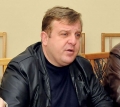 Красимир Каракачанов разби Татяна Дончева: Да не хвърля миризливи партенки!