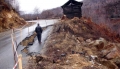 Жителите на сатовчанското село Осина не спят при всеки дъжд заради свлачища