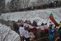 За трета поредна година на Богоявление, патриотите от  Плаж махала  поведоха  Мъжко хоро  в ледените води на река благоевградска Бистрица