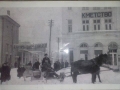 Уникална снимка трогна благоевградчани: Файтонджия извозва горноджумайци с шейна през 30-те години на миналия век