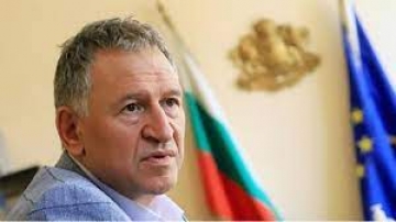 Иде ли локдаун: Ако се стигне до затваряне, последни ще бъдат училищата