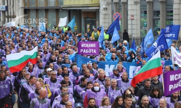 Бизнесът и синдикатите излизат на национален протест заради цени на тока за промишлеността