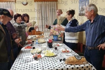 Бивши и настоящи кметове в Разложко си спретнаха другарска среща