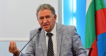 Отменят Зеления сертификат за всички под 18 години