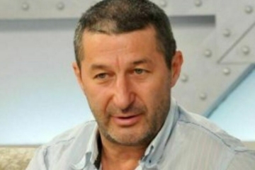 Почина икономистът Владимир Каролев