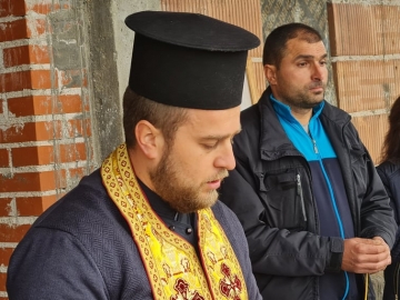 Собственикът на  Лотос Лайт  Христо Николов се отказа от заменка и започва строеж на къща върху бивш общински терен в с. Изгрев