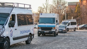 ГДНП и НАП нахлуха в Автомагистрали, иззеха документи