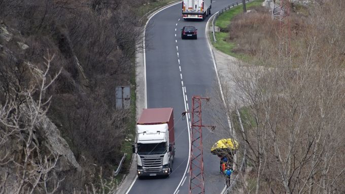 Движението в района на Кресненското дефиле е възстановено