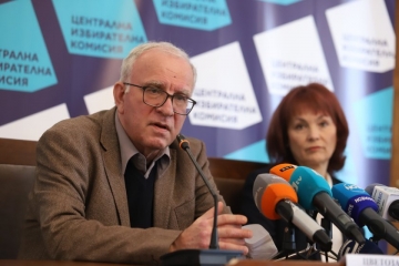 ЦИК: Машините за вота закъсняха, има проблем и с членовете на СИК