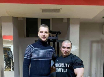 Шампионът по културизъм Владимир Димитров: Нека подкрепим Стефан Апостолов, защото той доказа, че е човек на който може да се вярва и разчита