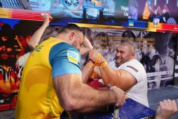 Банскалия грабна световна титла по канадска борба
