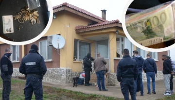 Взимаш хилядарка за Коледа, връщаш 3000 догодина