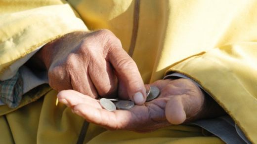 3,4 млн. българи живеят под прага на бедността 3,4 млн. българи живеят под прага на бедността