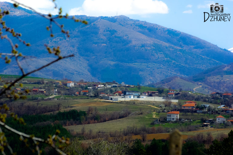 Село Дъбрава за 8 г. се превърна в хит сред заможни благоевградчани