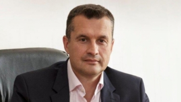Калоян Методиев стана началник кабинета на икономическия министър Корнелия Нинова