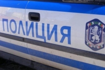 Срязаха гумите на автомобил в Сандански