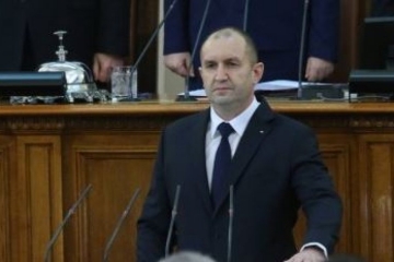Румен Радев се закле като президент на Република България