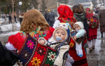Пъстро Бабино хоро в Разлог
