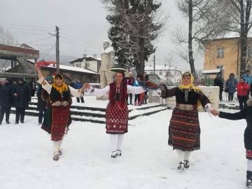 Честит и благословен Бабинден в село Бачево