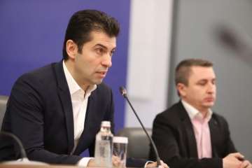 Петков: Общините да си плащат тока, вместо да дават пари за грешни обществени поръчки