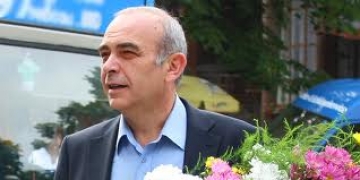Днес навършва 52 година известният общественик и политик Костадин Паскалев