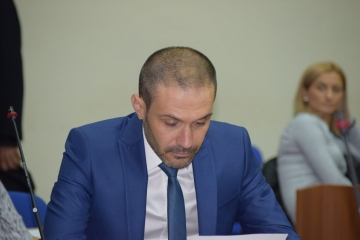 Паркинги и гаражи  с акция по репатриране на неправилно паркирани автомобили по две основни улици в Благоевград