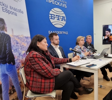 Студенти, преподаватели и докторанти от ЮЗУ  Неофит Рилски  участваха в дискусията  Европейска демокрация