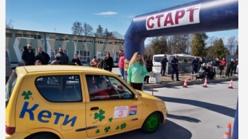 Констанца Томова №1 на авто шоу  На високи токчета  в Благоевград