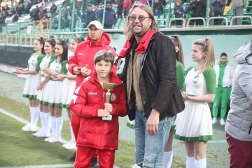 Босът на  Пирин  (Бл) Пол Белогур извади отбора на тезгяха: При добра оферта продавам…