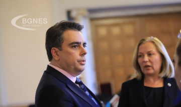 Асен Василев: Коалицията е стабилна, няма нужда от форсмажор, с Газпром няма да преговаряме